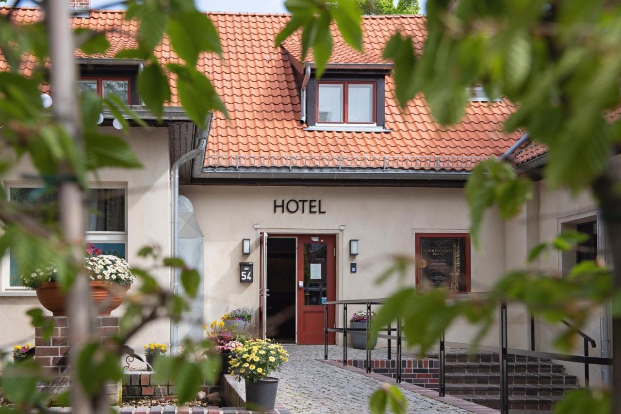 Landhotel Diana Тельтов Экстерьер фото