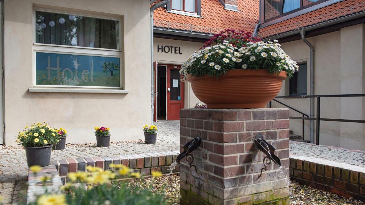 Landhotel Diana Тельтов Экстерьер фото